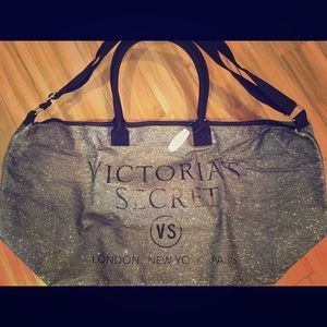 SALE🎁🎊🎁NWT Victoria’s Secret tote bag